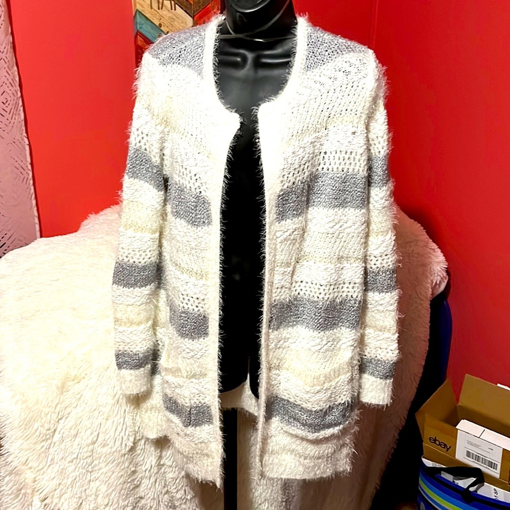 Absolutely Famous Cardigan NWOT